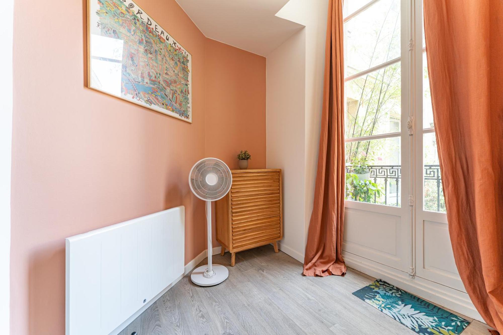 2 En Hyper Centre Avec Balcon *