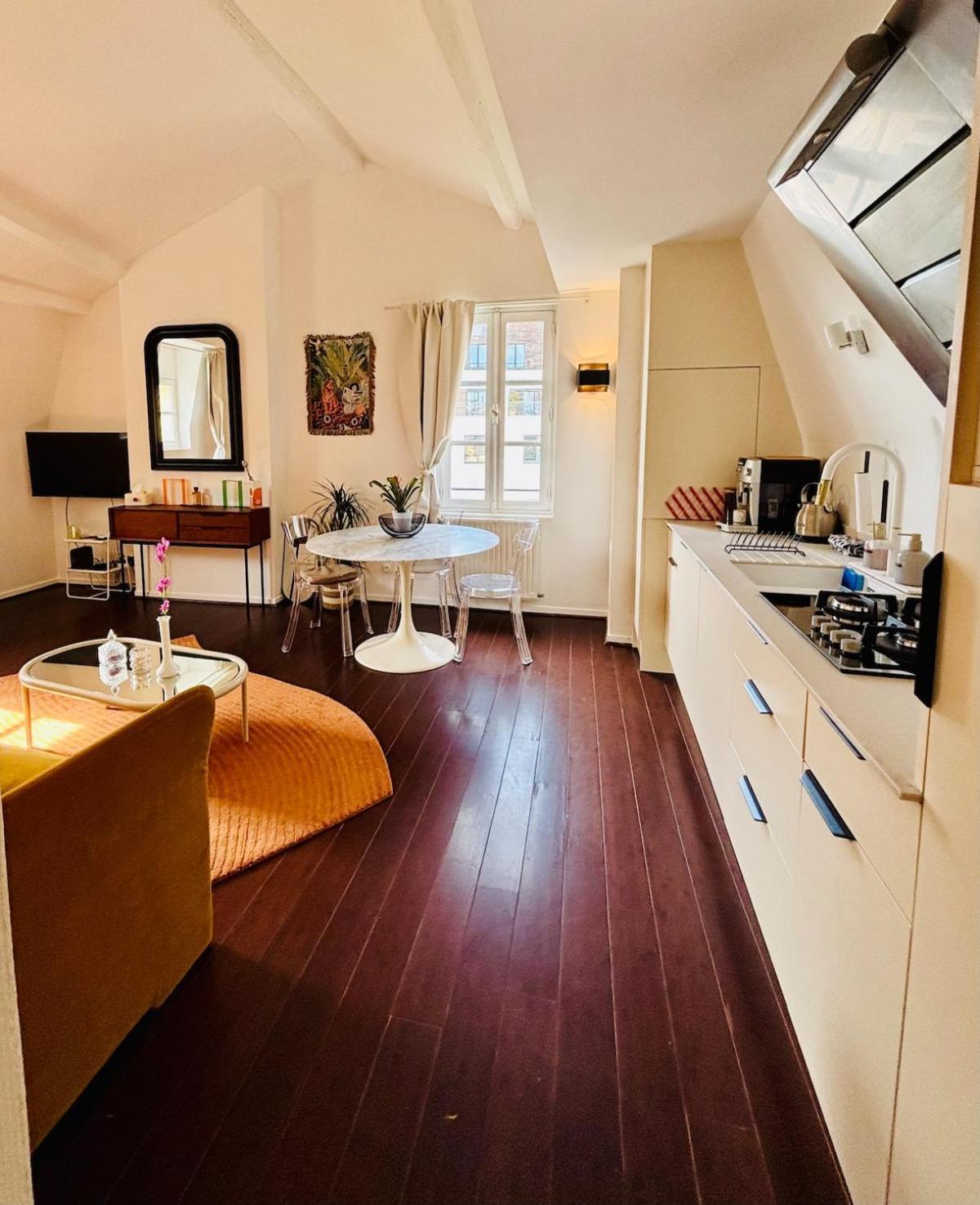La Cour Dudon - Amazing & In * Bordeaux
