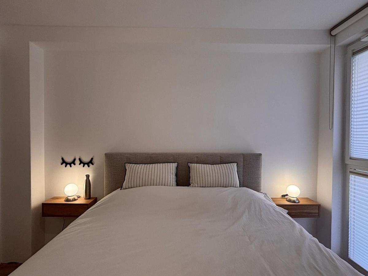 Duplex Quai Brazza Avec Terrace Et Parking *
