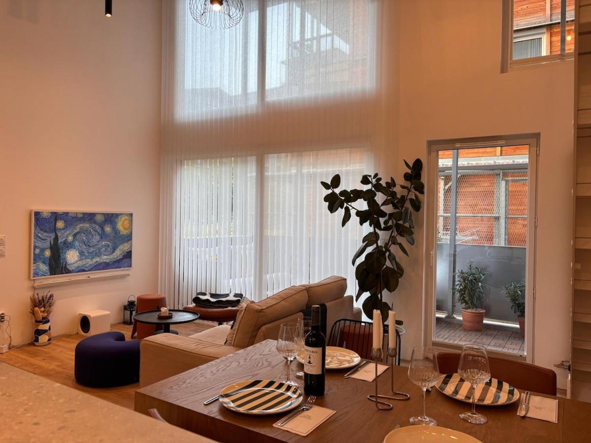 Duplex Quai Brazza Avec Terrace Et Parking Apartment