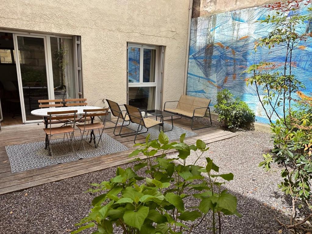 With Garden 1 Bedroom 3 People