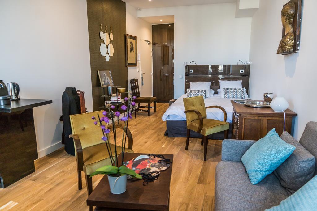 Traditions Apartment