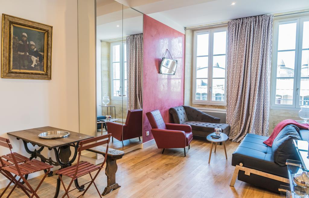 Traditions Apartment *