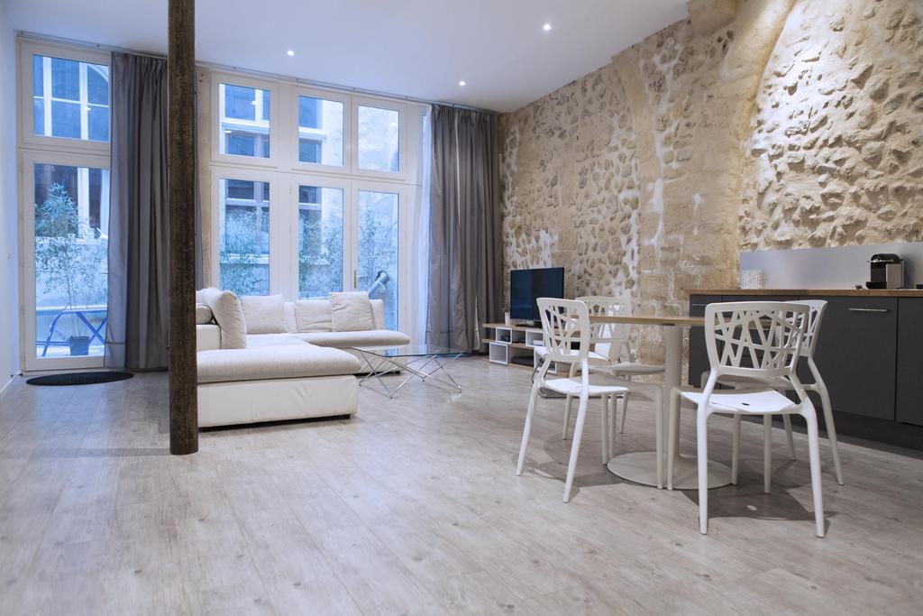 Apartment Ausone Beautiful Loft In Historical Center + Terrace And Parking Bordeaux
