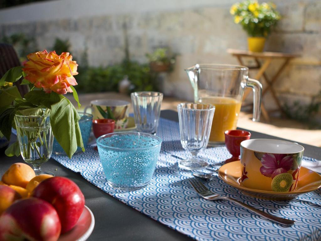 Bed and breakfast Saint Genes - Chambres Et Table D'hotes *