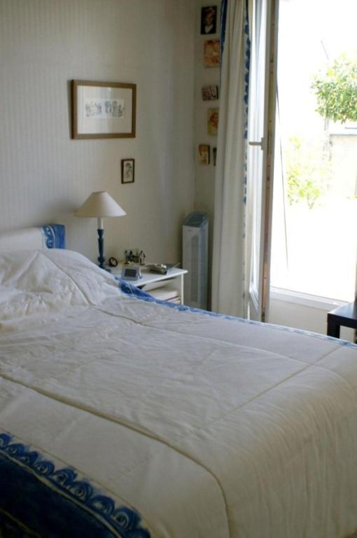 Le Clos Des Carmes Bed and breakfast