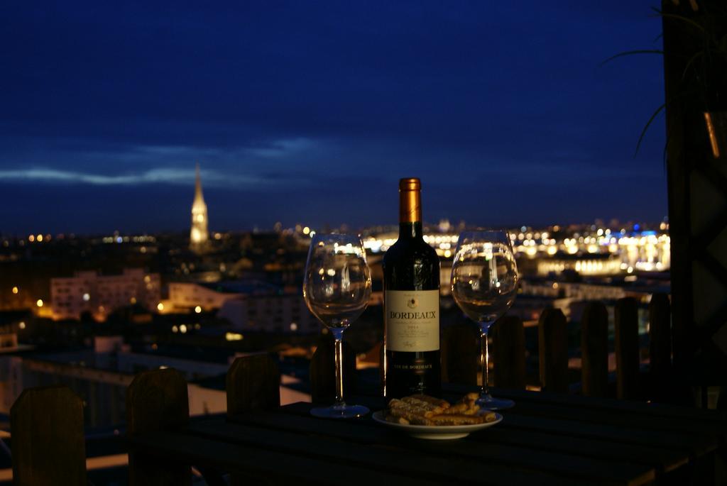 Free Parking - Self Checkin - Wifi - Panoramique Terrasse - Duplex Saint Jean - Superbordeaux
