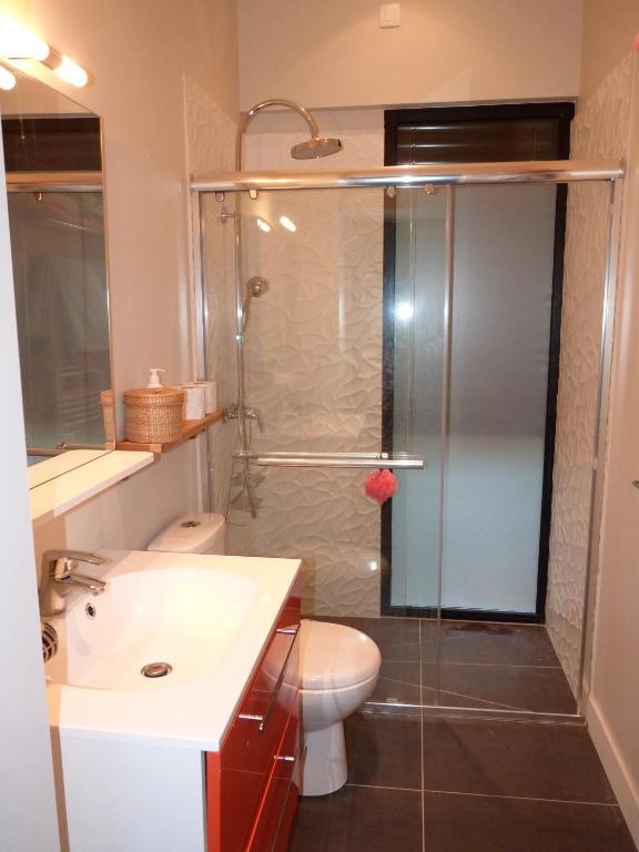Saint Genes - Chambres Et Table D'hotes Bed and breakfast