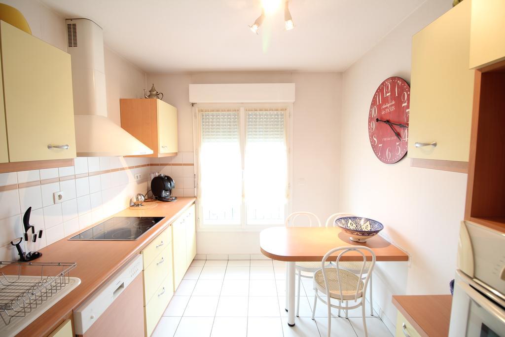 Haussman 60m2 Chartron Deux Places De Parking Appartement *