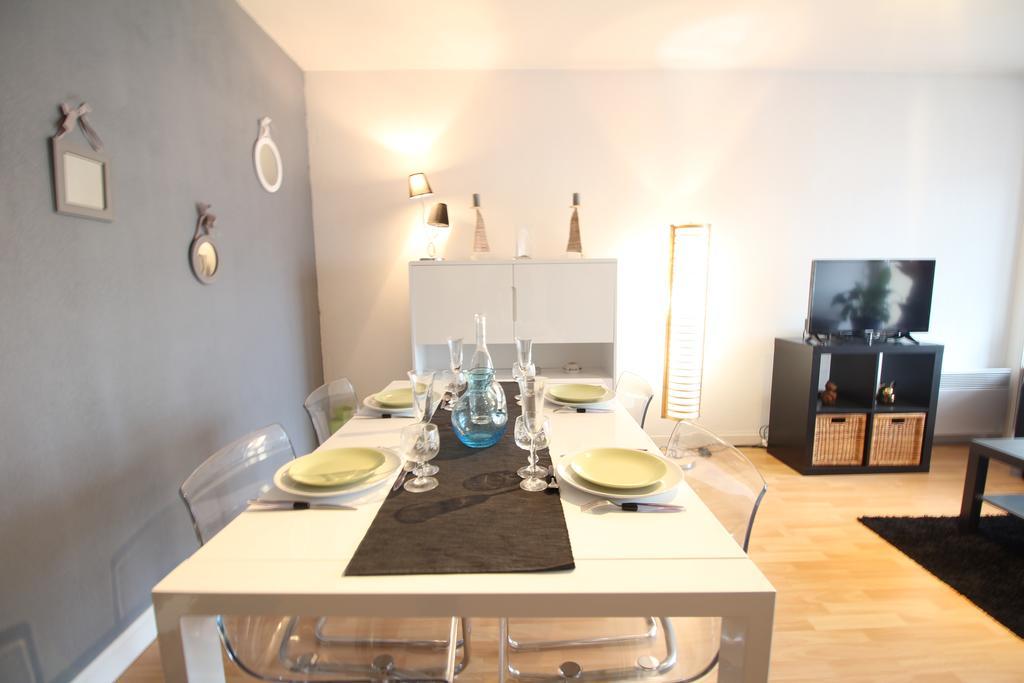 Haussman 60m2 Chartron Deux Places De Parking Appartement *