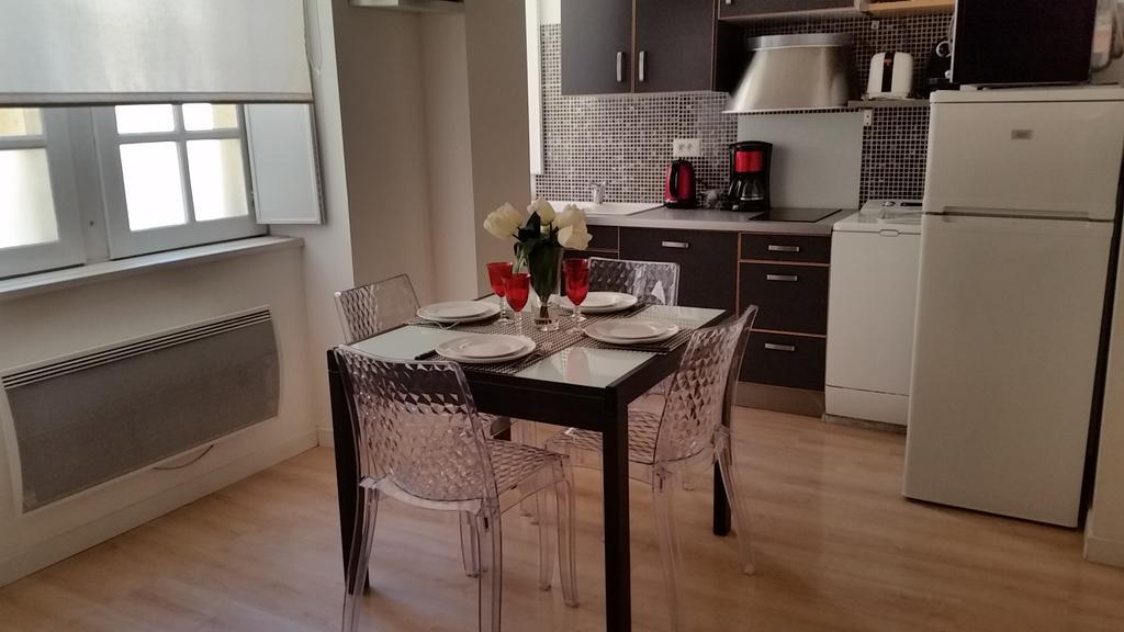 Les Trois Chandeliers Un Petit Paradis En Plein Centre *