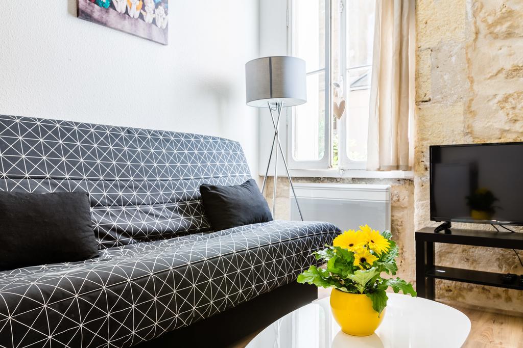 Apartment With A Courtyard In The Center Bordeaux