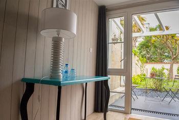 La - Chambres D'hotes Bed & Breakfast *