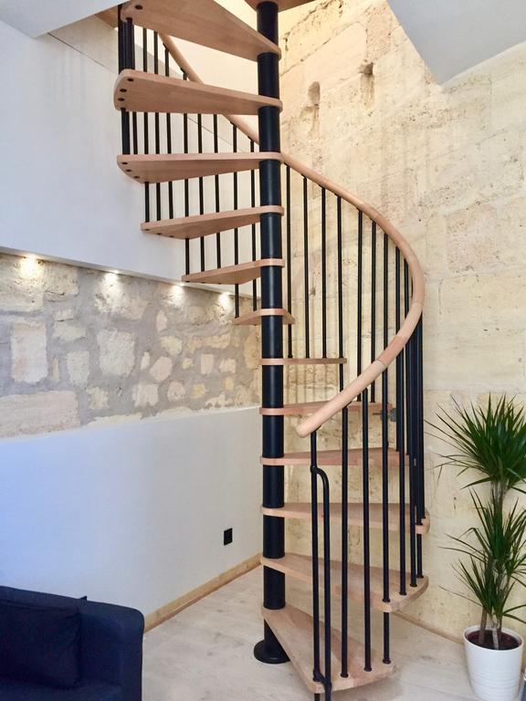 Apartment Au Marche Des Capucins By Cocoonr