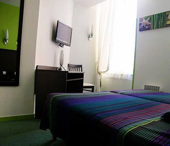 Hotel Aquitain Gare Saint-jean 2*