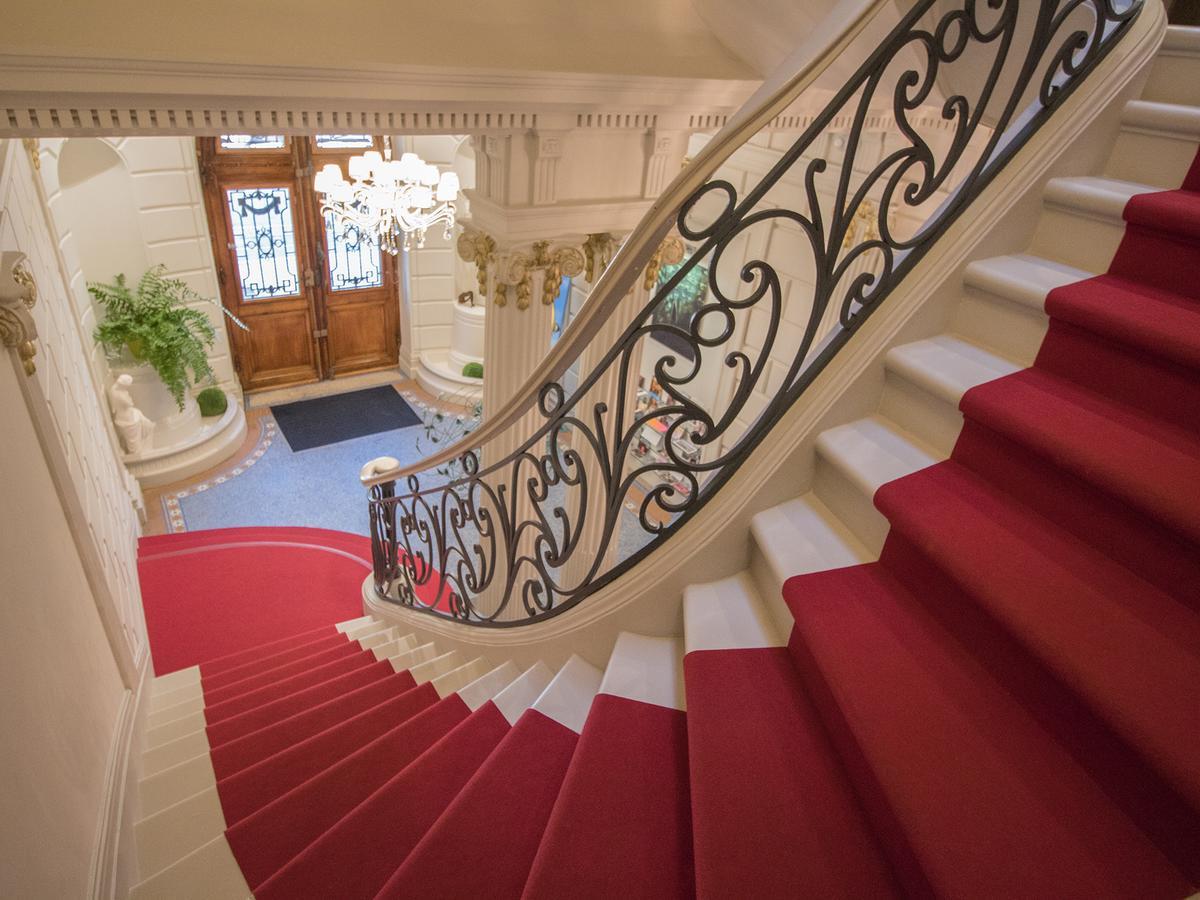 Hotel Des Quinconces Centre 5*
