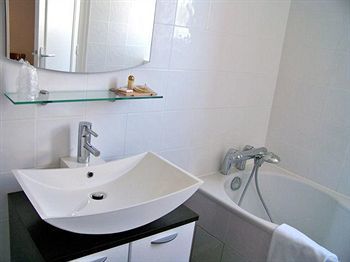 La Porte Dijeaux 2*