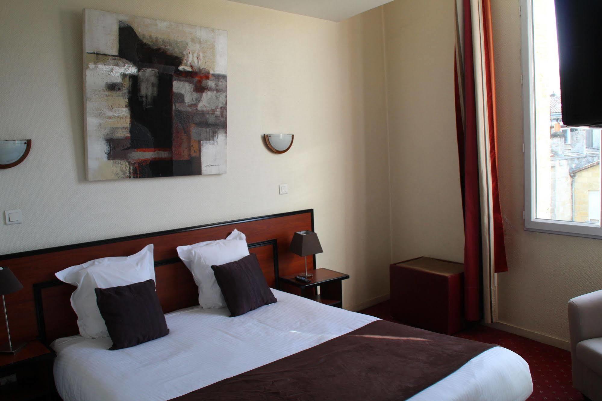 Bdx - Gare Saint-jean - Les Collectionneurs 3*