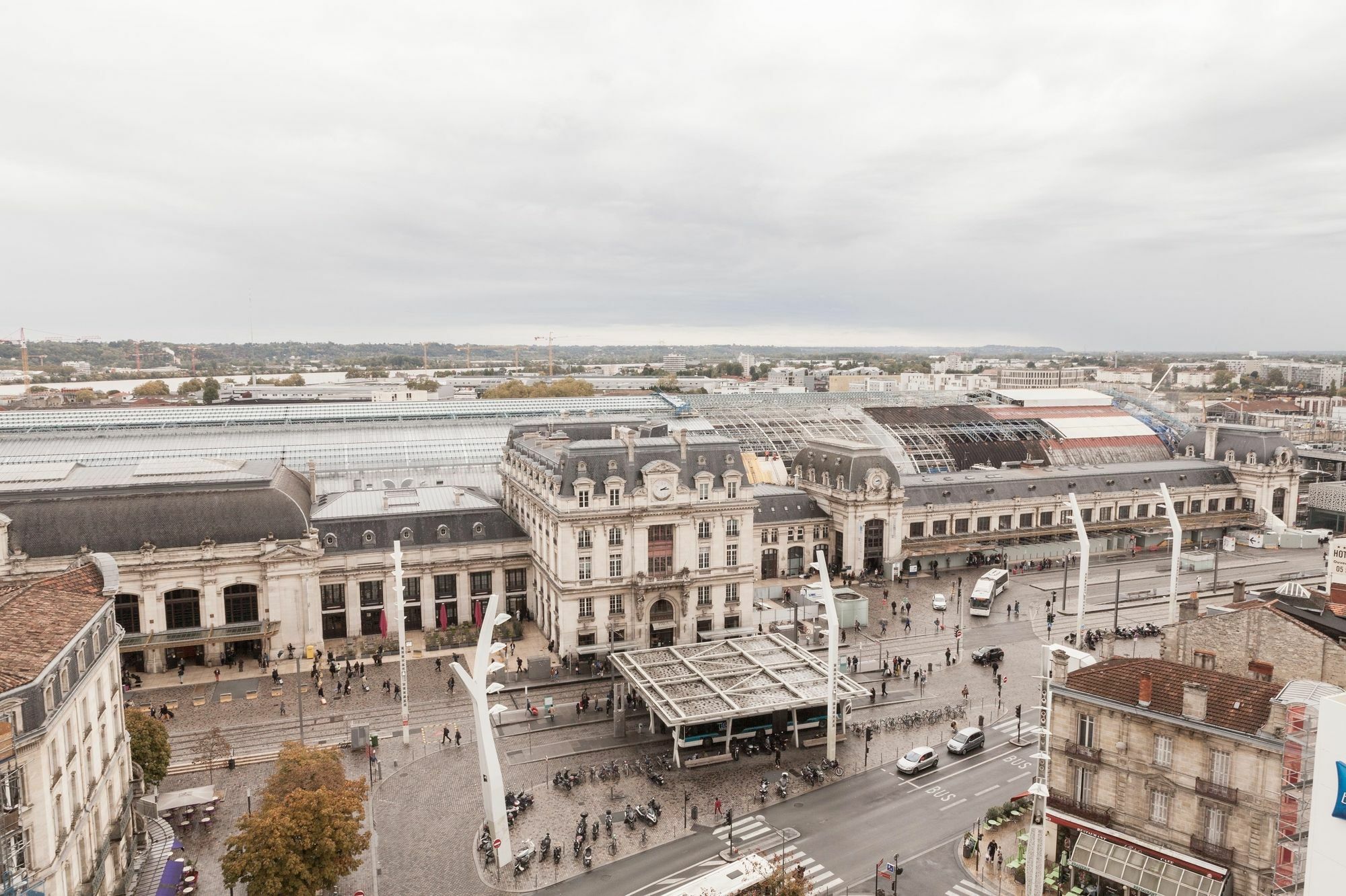 Free Parking - Self Checkin - Wifi - Panoramique Terrasse - Duplex Saint Jean - Superbordeaux * Bordeaux