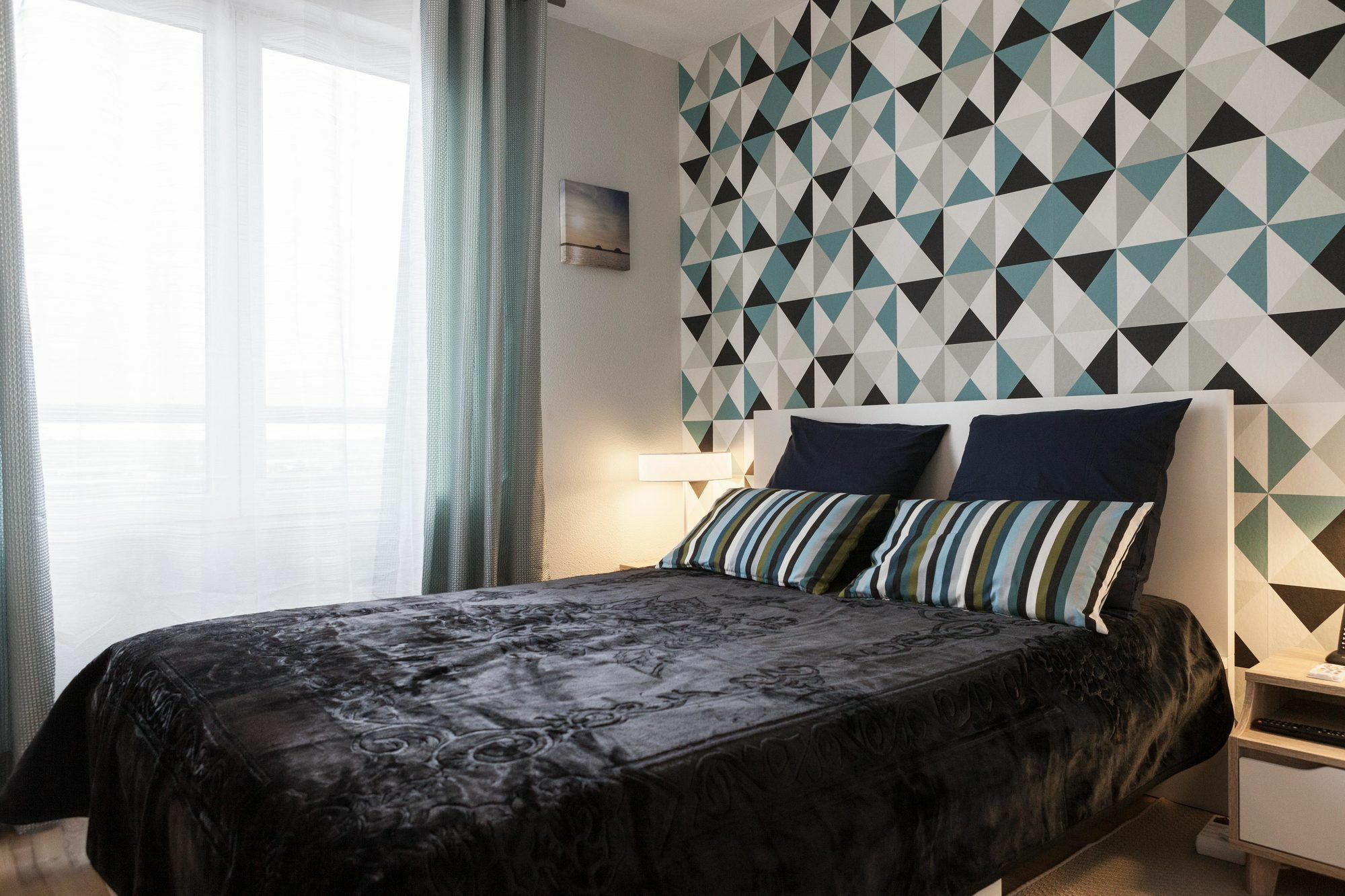 Free Parking - Self Checkin - Wifi - Panoramique Terrasse - Duplex Saint Jean - Superbordeaux Apartment