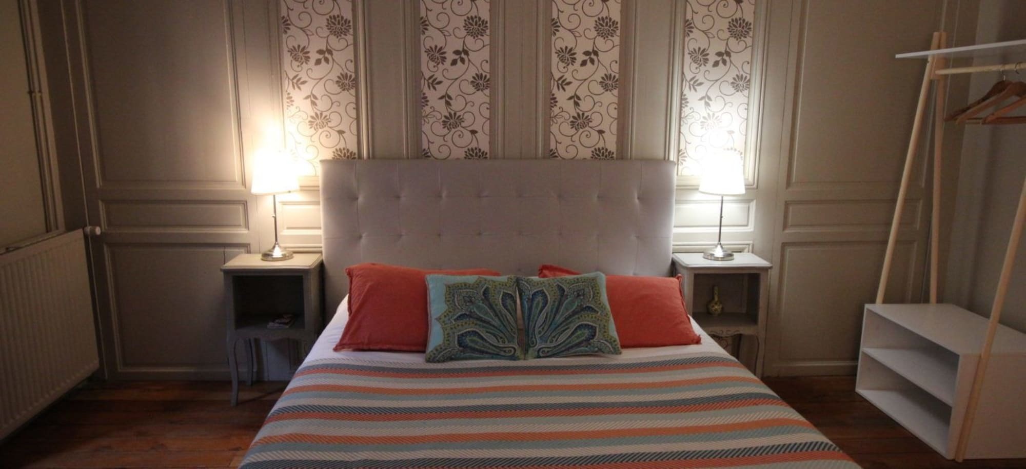 Couette-café L'escapade Bordelaise - Côté Jardin 3*