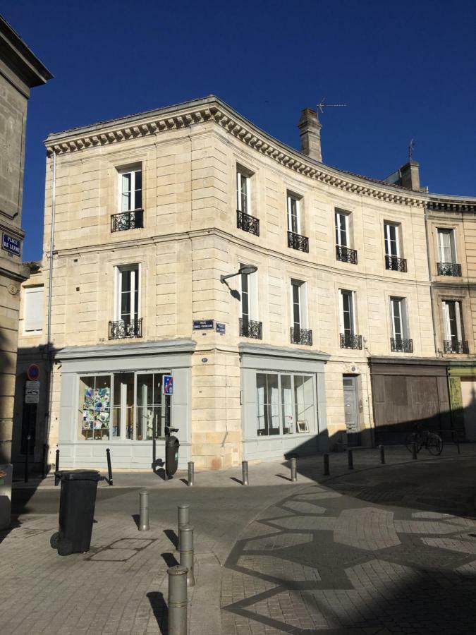 T2 Place De Lerme Apartment