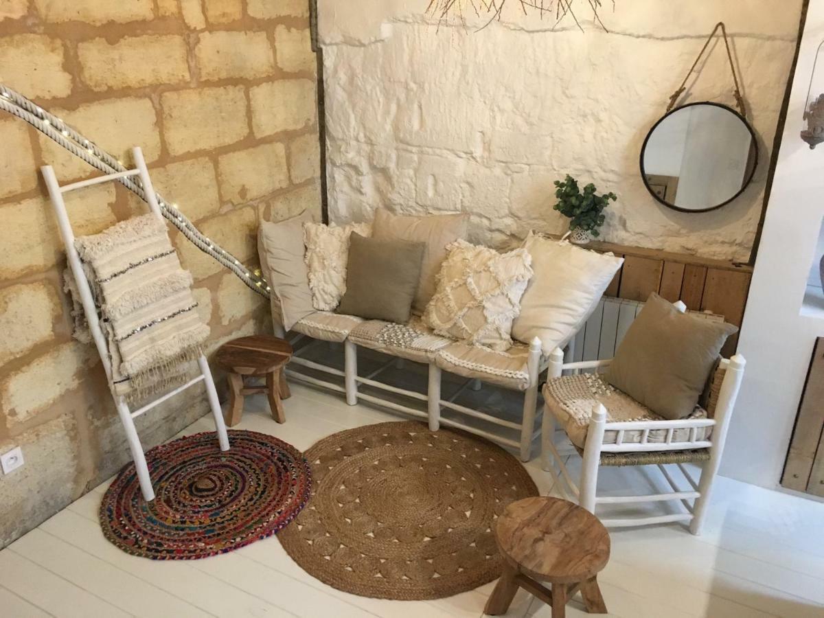 Appartement Mirmont Greek Style *