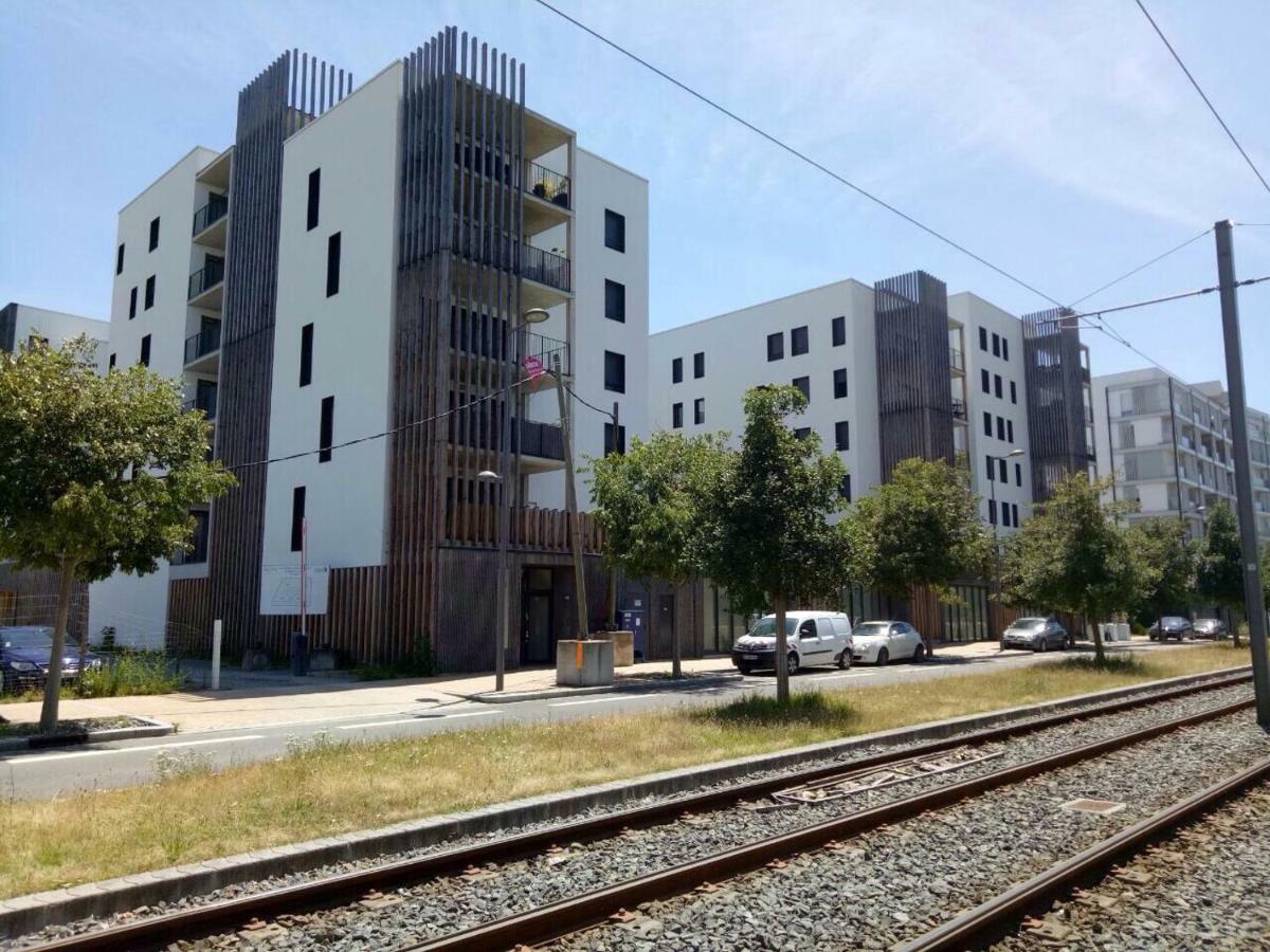 Bel T2 Pres Du Avc Un Parking Prive Apartment