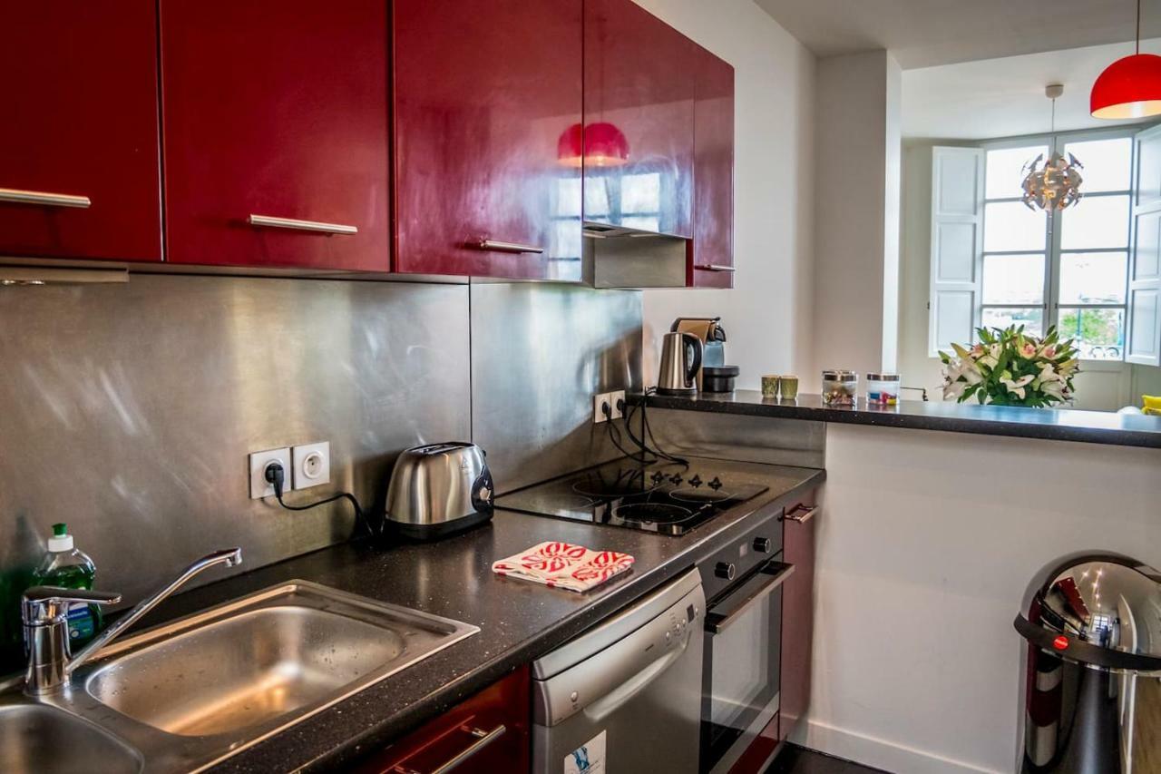 Apartment Camstel Quai De Bordeaux