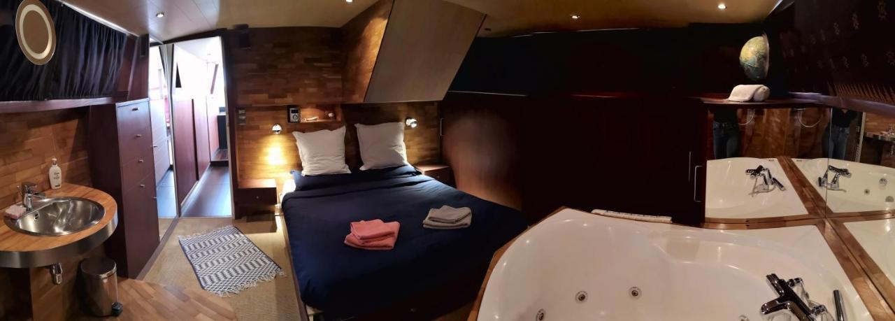 Hotel en barco Le Bateau Ivre *