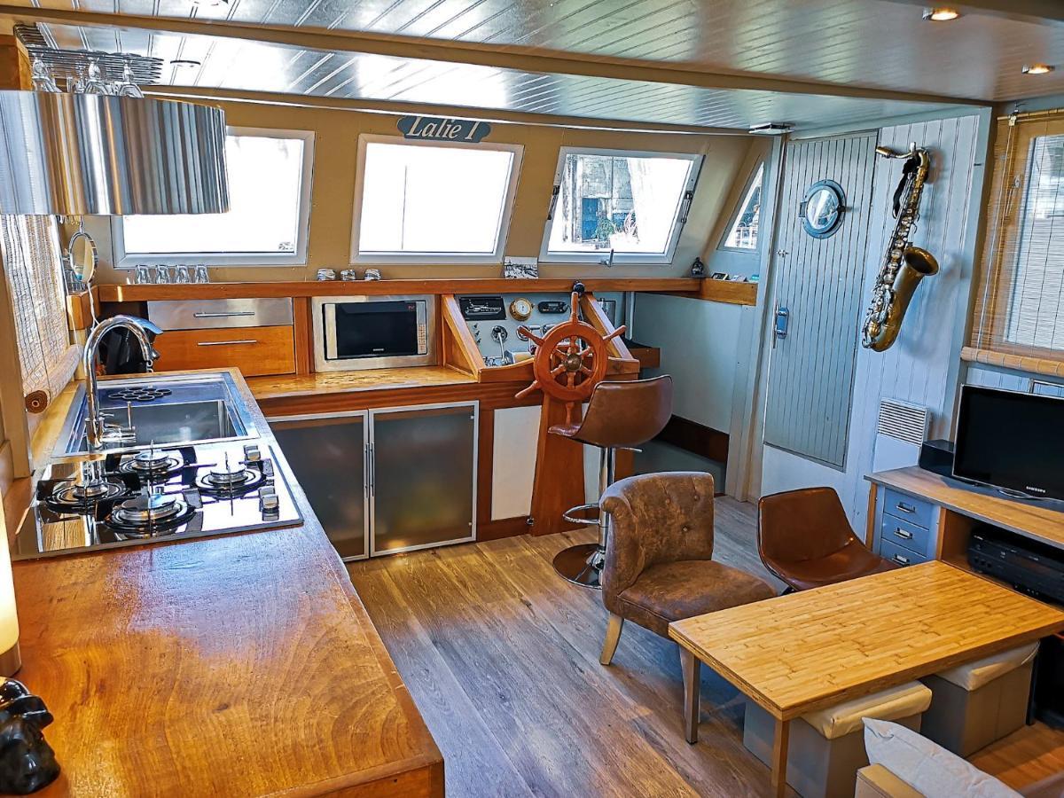 Botel Bateau Love Boat Bordeaux