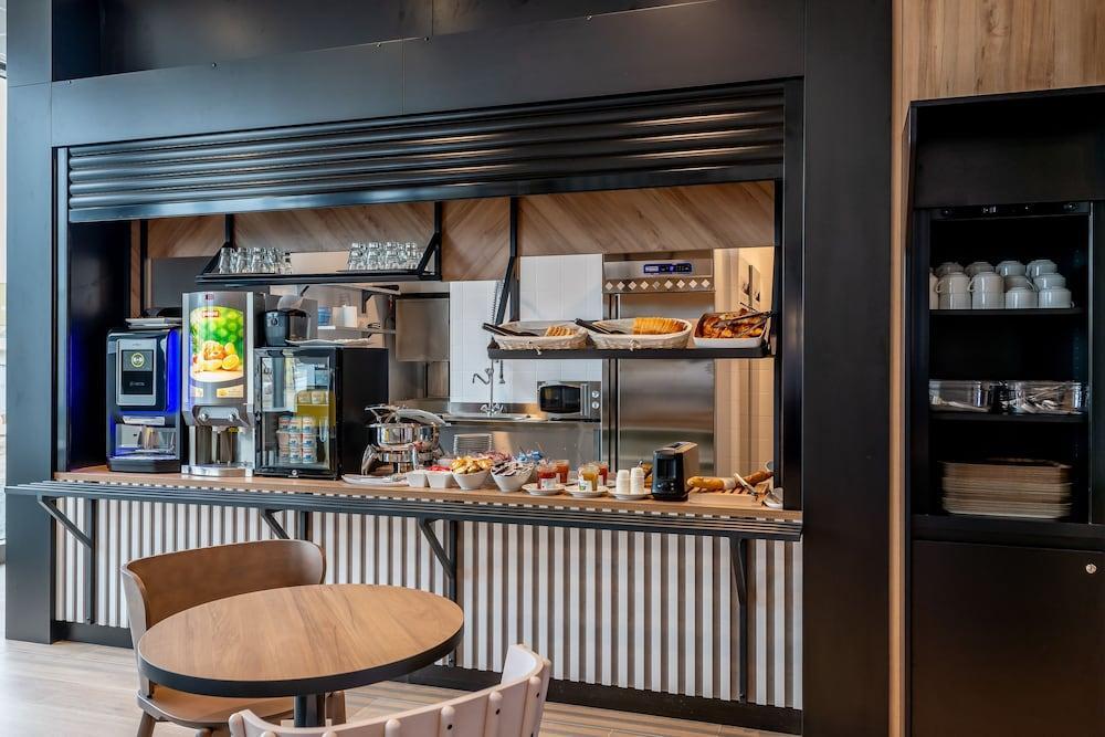 Centre Gare Saint-jean Hotel