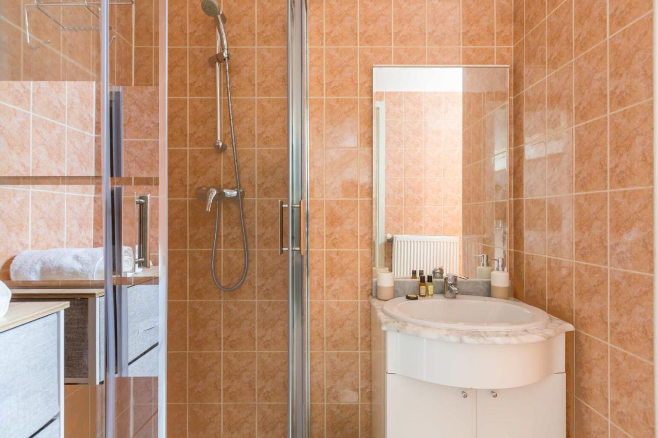 Guestready - Lovely Attic Studio In Capucins * Bordeaux