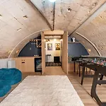 L\'Arcade Secrete Appartement Climatise, Jacuzzi, Borne D\'Arcade Bordeaux Centre
