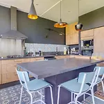 Tres Belle Maison Avec Piscine Et Jardin