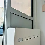 L Atelier - Studio Near Hospital Centers