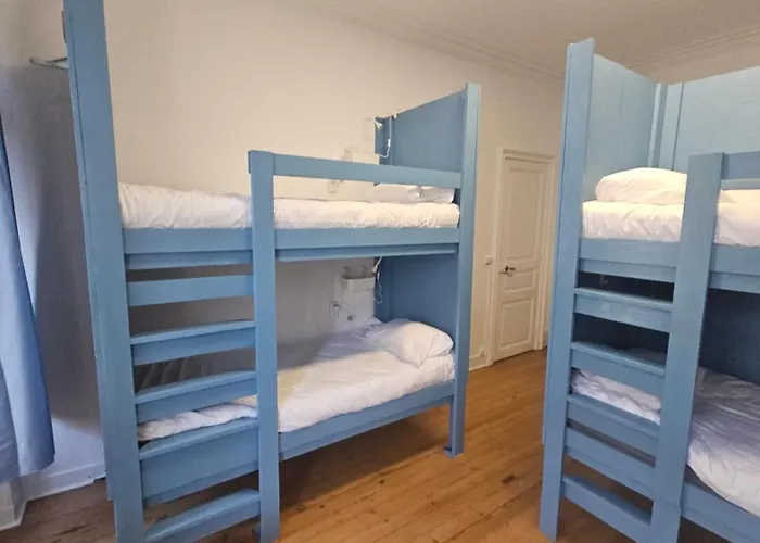 Bed In 6-Bed Mixed Dormitory Le Jardin Cafe