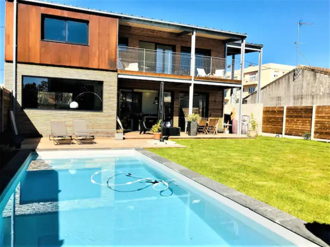 Guest house Pleasant Family House With Swimming Pool *