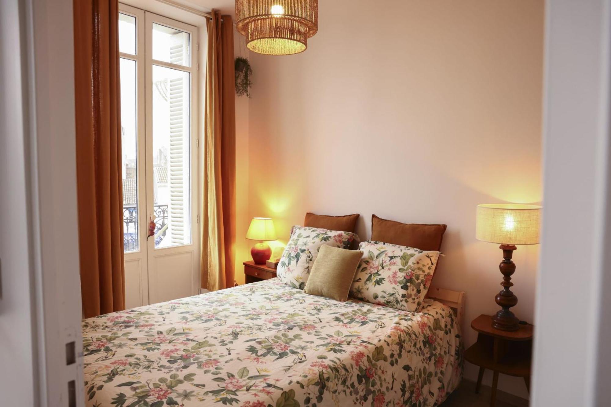 Apartment In The Heart Of Saint-michel Bordeaux