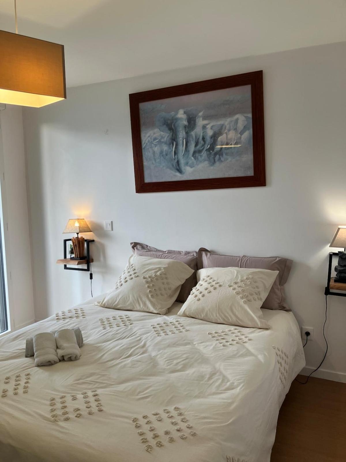 Appartement T2 Avec Parking Chartrons *