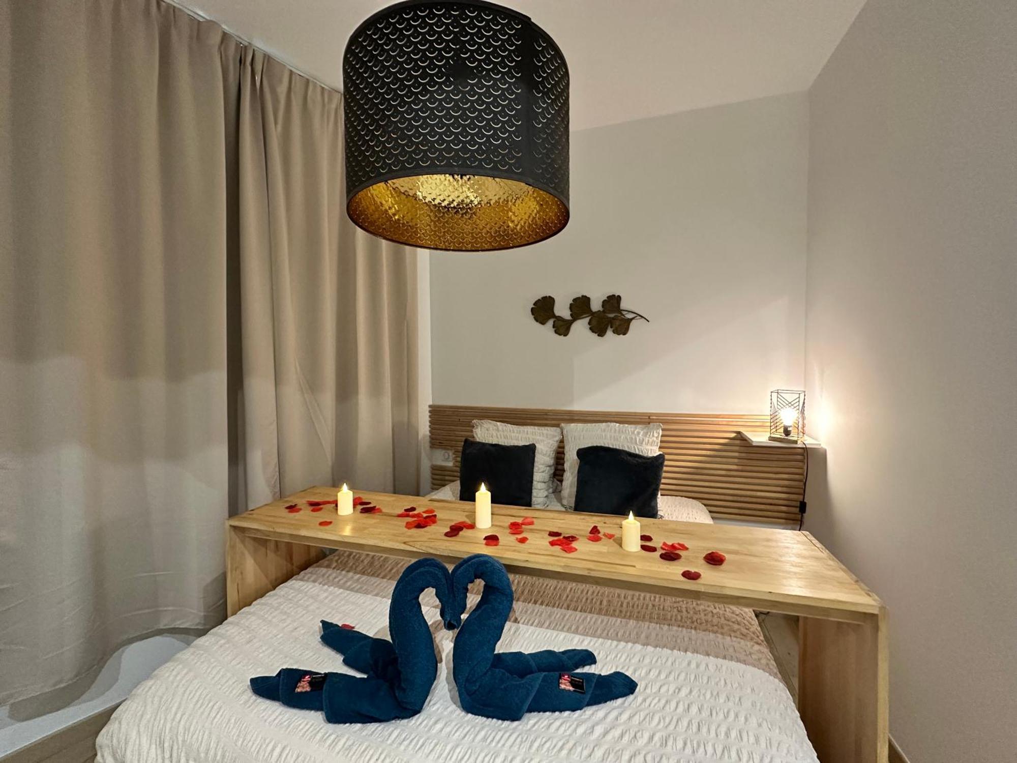 Mieuxqualhotel Jacuzzi Privatif La Parenthese Apartment *