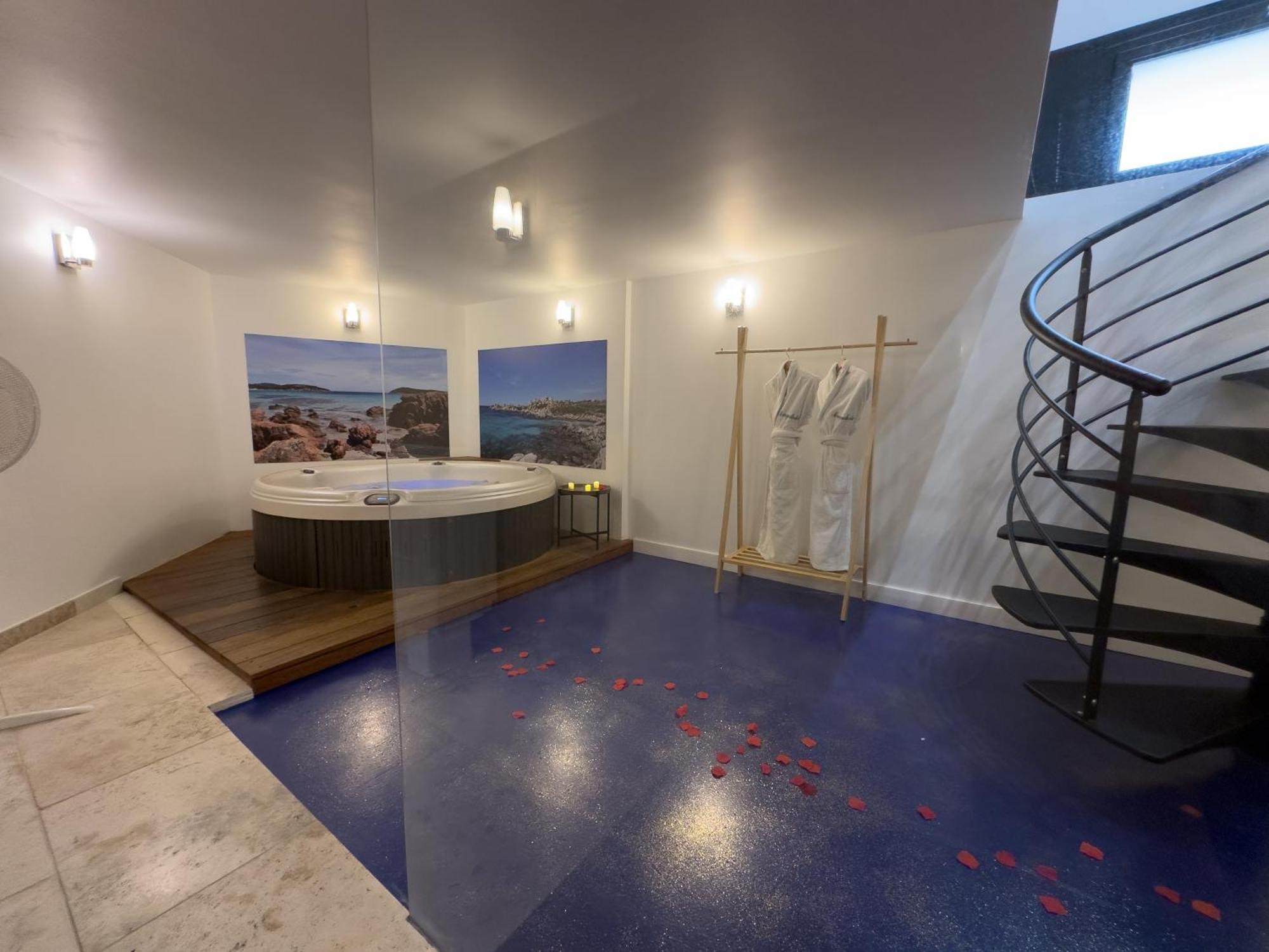 Mieuxqualhotel Jacuzzi Privatif La Parenthese