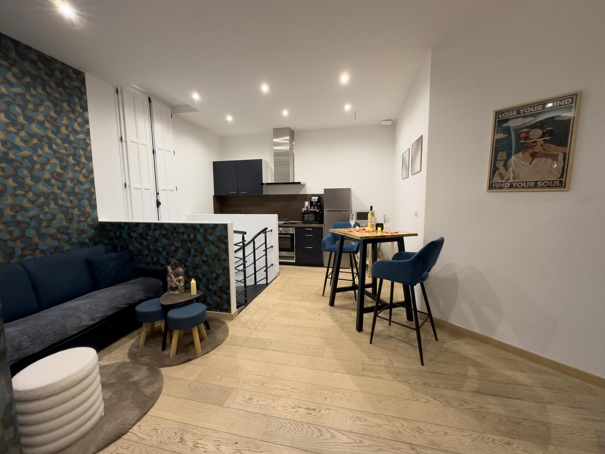 Mieuxqualhotel Jacuzzi Privatif La Parenthese Bordeaux