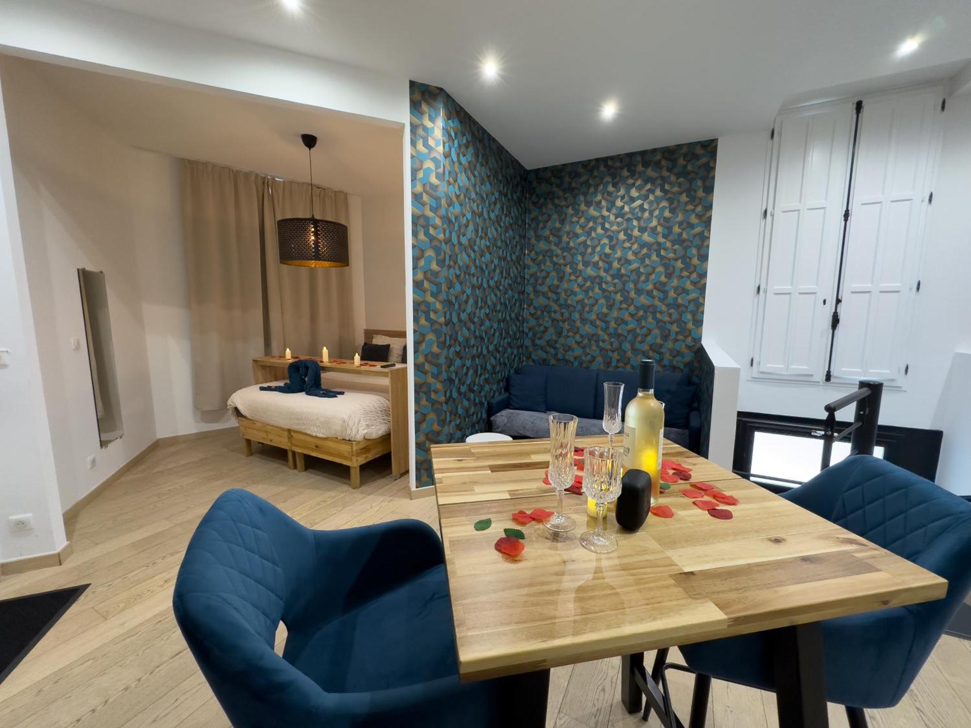 Mieuxqualhotel Jacuzzi Privatif La Parenthese * Bordeaux