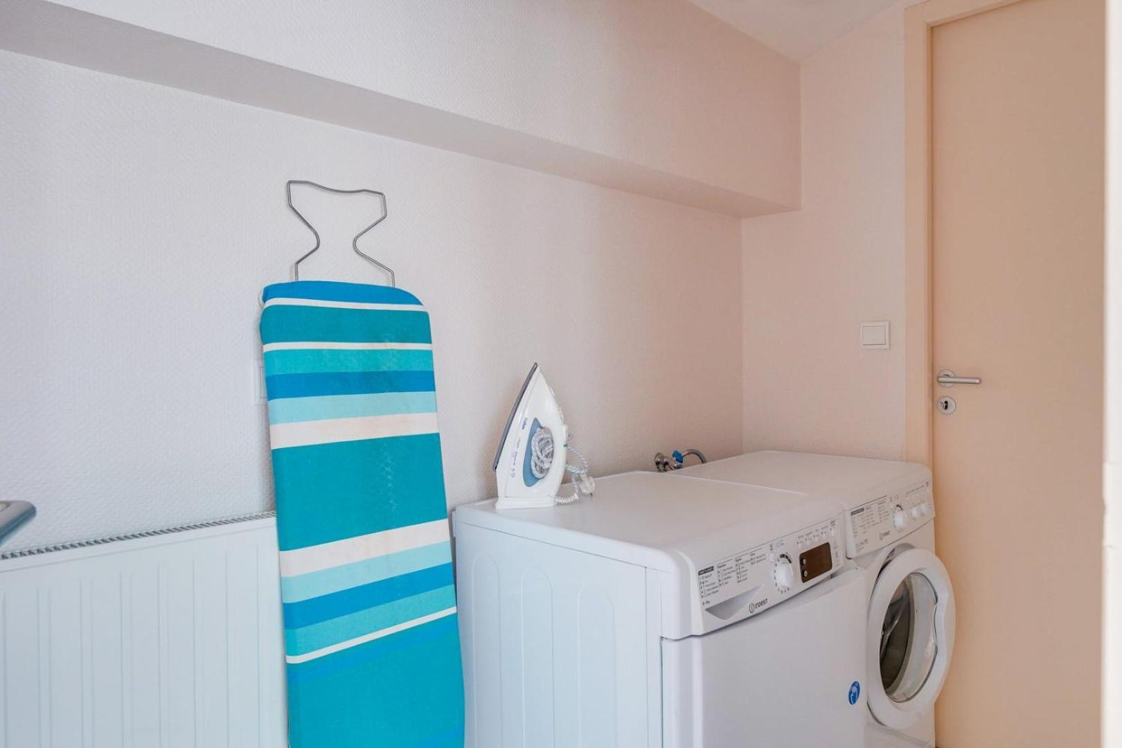 Spacious, Quiet Flat In The Heart Of Apartment *