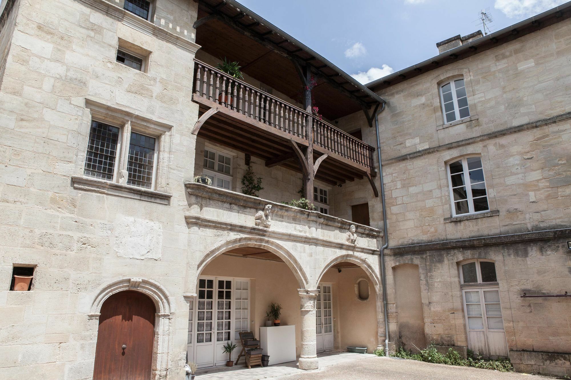 Apartment Impasse Rue Neuve