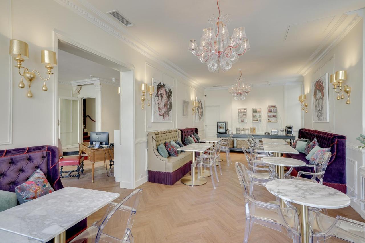 Hotel Bleu De 2*