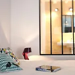 Hotel La Cour Carree Bordeaux Centre