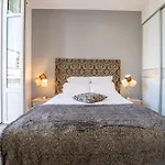 Magnifiques Appartements En Hyper Centre De Bordeaux