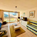 Charming T2 With Open Views, Heart Of Chartrons